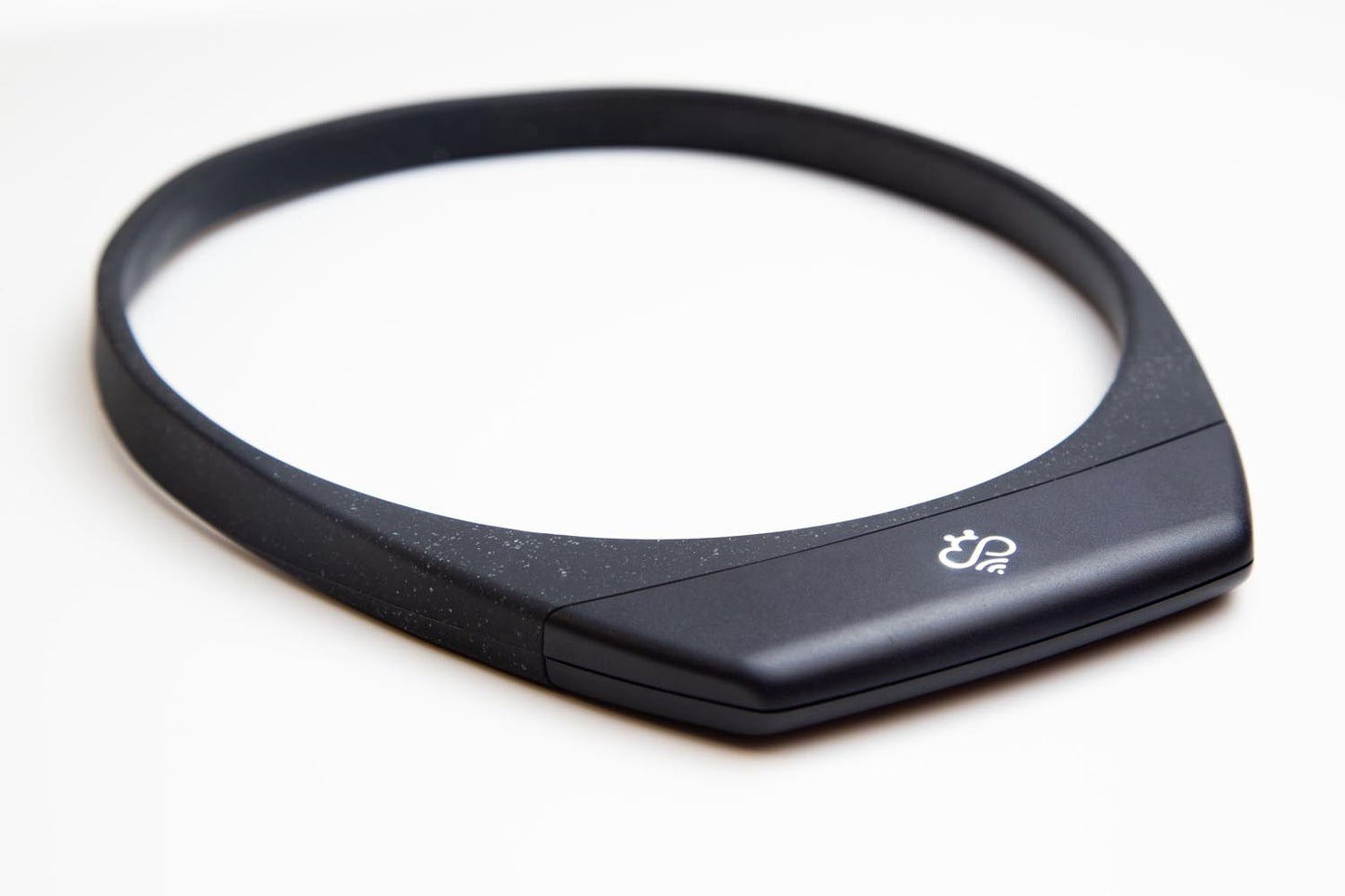 Hapbee Smart Wearable